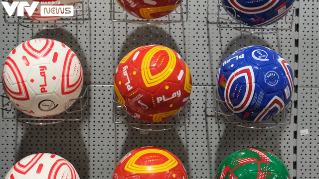 Có gì trong cửa hàng FIFA chính hãng phục vụ World Cup 2022?