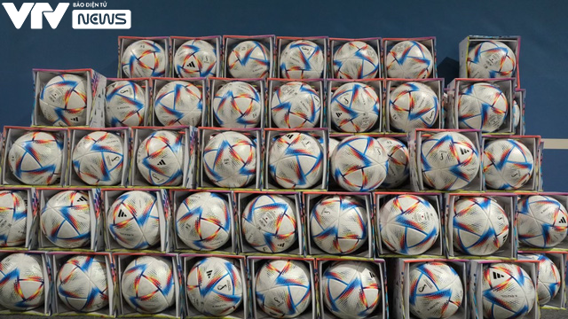 Có gì trong cửa hàng FIFA chính hãng phục vụ World Cup 2022?