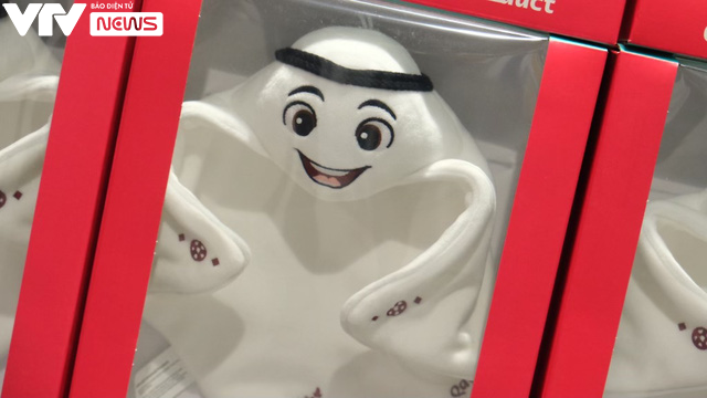 Có gì trong cửa hàng FIFA chính hãng phục vụ World Cup 2022?