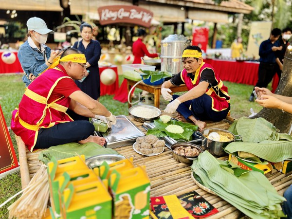 Cơm tấm, bánh mì Sài Gòn lọt top 121 món ẩm thực tiêu biểu Việt Nam 2022