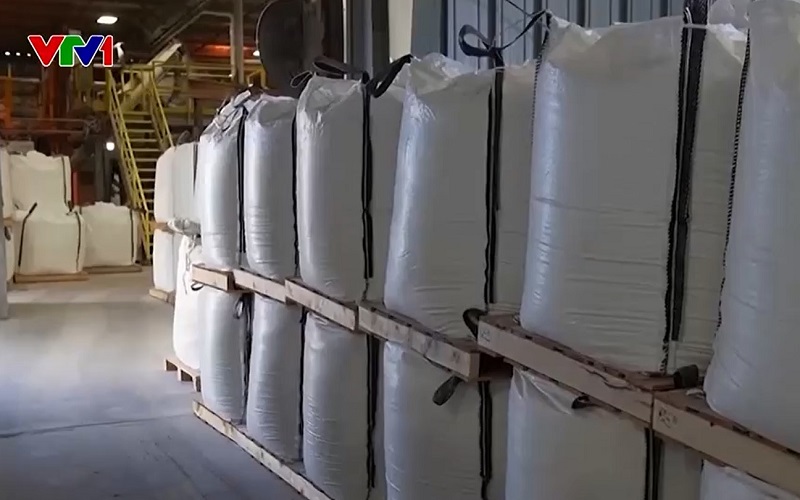 Cuộc đua sản xuất xe hơi điện gián tiếp khởi xướng hoạt động khai thác Lithium Cuộc đua sản xuất xe hơi điện gián tiếp khởi xướng hoạt động khai thác Lithium