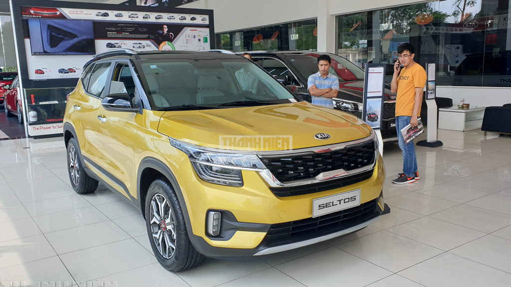 Cuối năm, doanh nghiệp kinh doanh ô tô ‘chật vật’ chạy đua doanh số