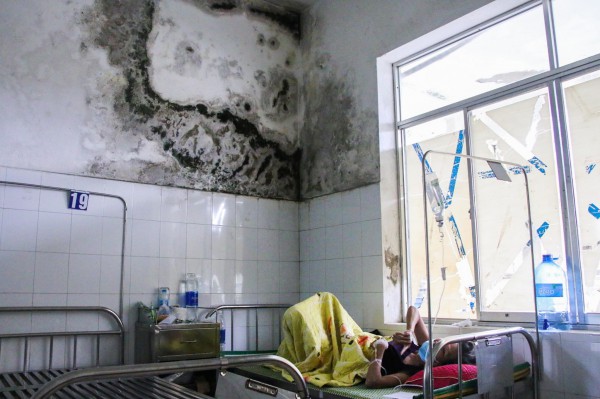 Đà Nẵng: Bệnh viện Q.Ngũ Hành Sơn xuống cấp, bệnh nhân lo lắng