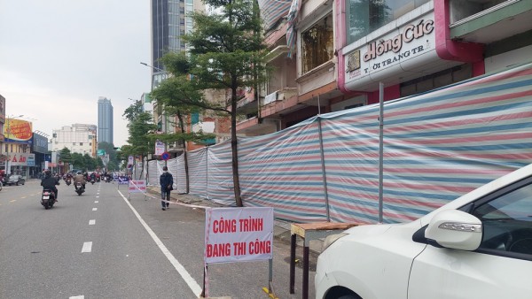 Đà Nẵng: Cận cảnh rầm rộ hạ giải nhà cửa ở ‘tứ giác vàng Đà Nẵng: Cận cảnh rầm rộ hạ giải nhà cửa ở ‘tứ giác vàng