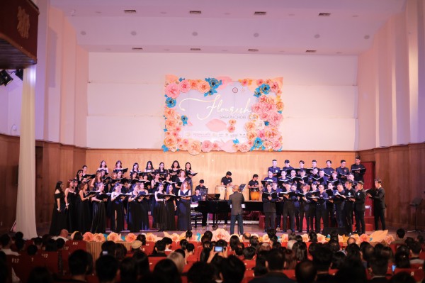 Dàn hợp xướng Saigon Choir phối mới 