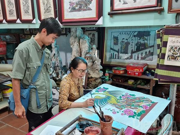 Dành cả thanh xuân để "về làng"