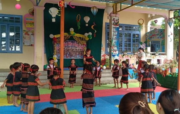 Đề xuất 8 mức phụ cấp ưu đãi nhà giáo - Ảnh 3.