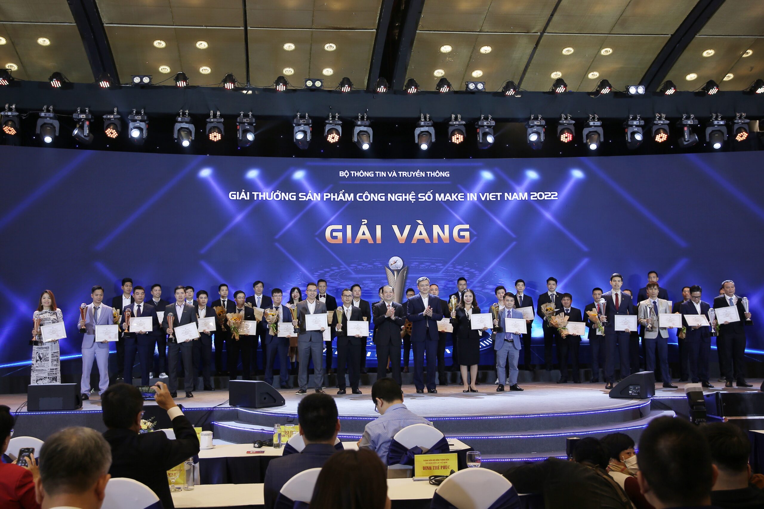 Diễn đàn quốc gia về Phát triển doanh nghiệp công nghệ số Việt Nam 2022: Công nghệ số tiếp tục là điểm sáng