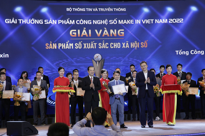 Diễn đàn quốc gia về Phát triển doanh nghiệp công nghệ số Việt Nam 2022: Công nghệ số tiếp tục là điểm sáng