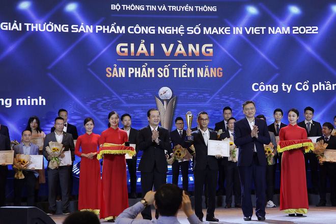 Diễn đàn quốc gia về Phát triển doanh nghiệp công nghệ số Việt Nam 2022: Công nghệ số tiếp tục là điểm sáng