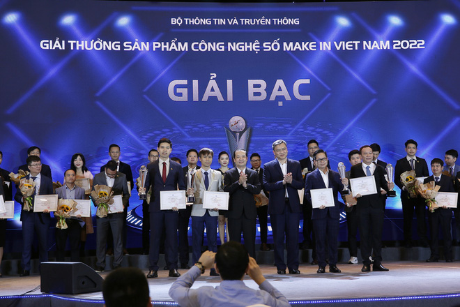 Diễn đàn quốc gia về Phát triển doanh nghiệp công nghệ số Việt Nam 2022: Công nghệ số tiếp tục là điểm sáng