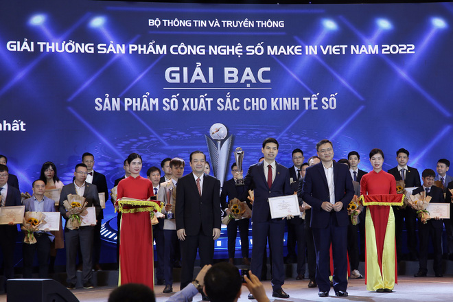 Diễn đàn quốc gia về Phát triển doanh nghiệp công nghệ số Việt Nam 2022: Công nghệ số tiếp tục là điểm sáng