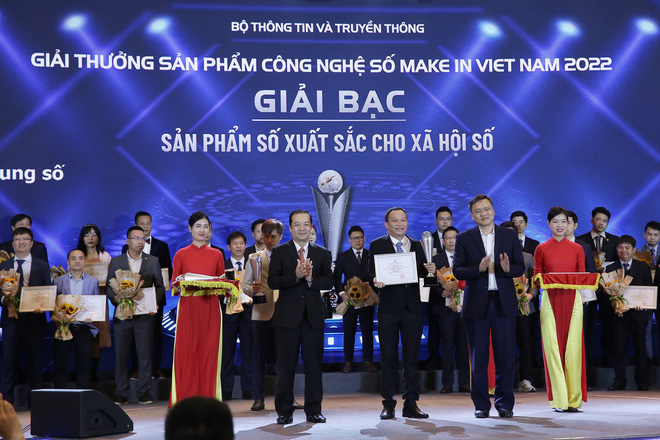 Diễn đàn quốc gia về Phát triển doanh nghiệp công nghệ số Việt Nam 2022: Công nghệ số tiếp tục là điểm sáng