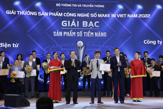 Diễn đàn quốc gia về Phát triển doanh nghiệp công nghệ số Việt Nam 2022: Công nghệ số tiếp tục là điểm sáng