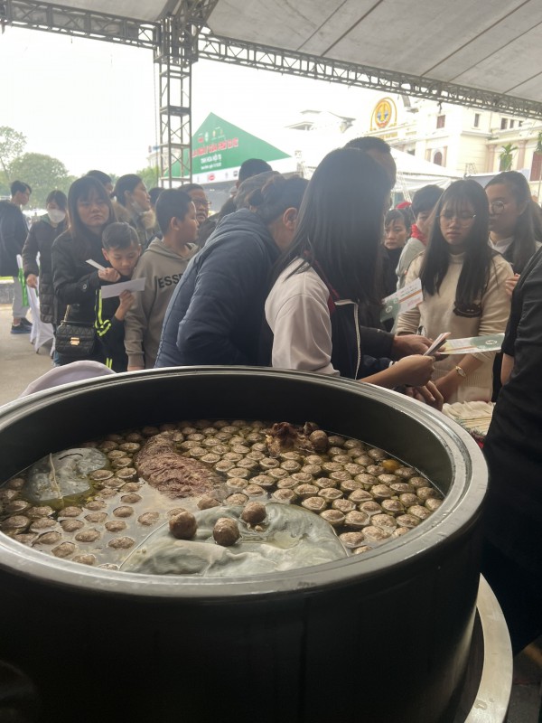 Diện kiến nồi ‘Thạch Sanh Diện kiến nồi ‘Thạch Sanh