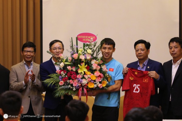Đỗ Hùng Dũng nhắc kỷ niệm đẹp của tuyển Việt Nam khi gặp Lào ở AFF Cup