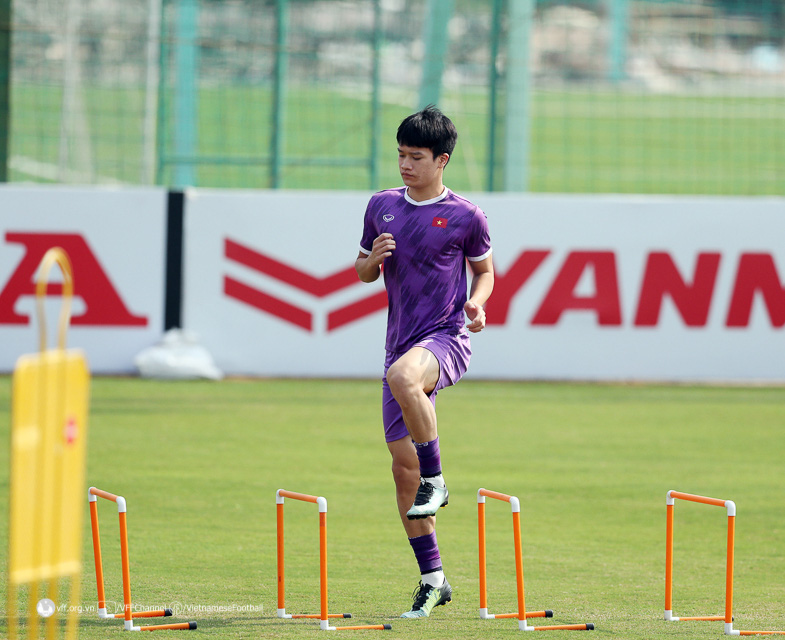 ĐT Việt Nam trở lại tập luyện, Hoàng Đức đánh giá cao sức mạnh của Malaysia