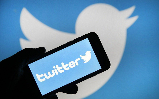 Elon Musk khởi động lại dịch vụ đăng ký tích xanh cho tài khoản Twitter