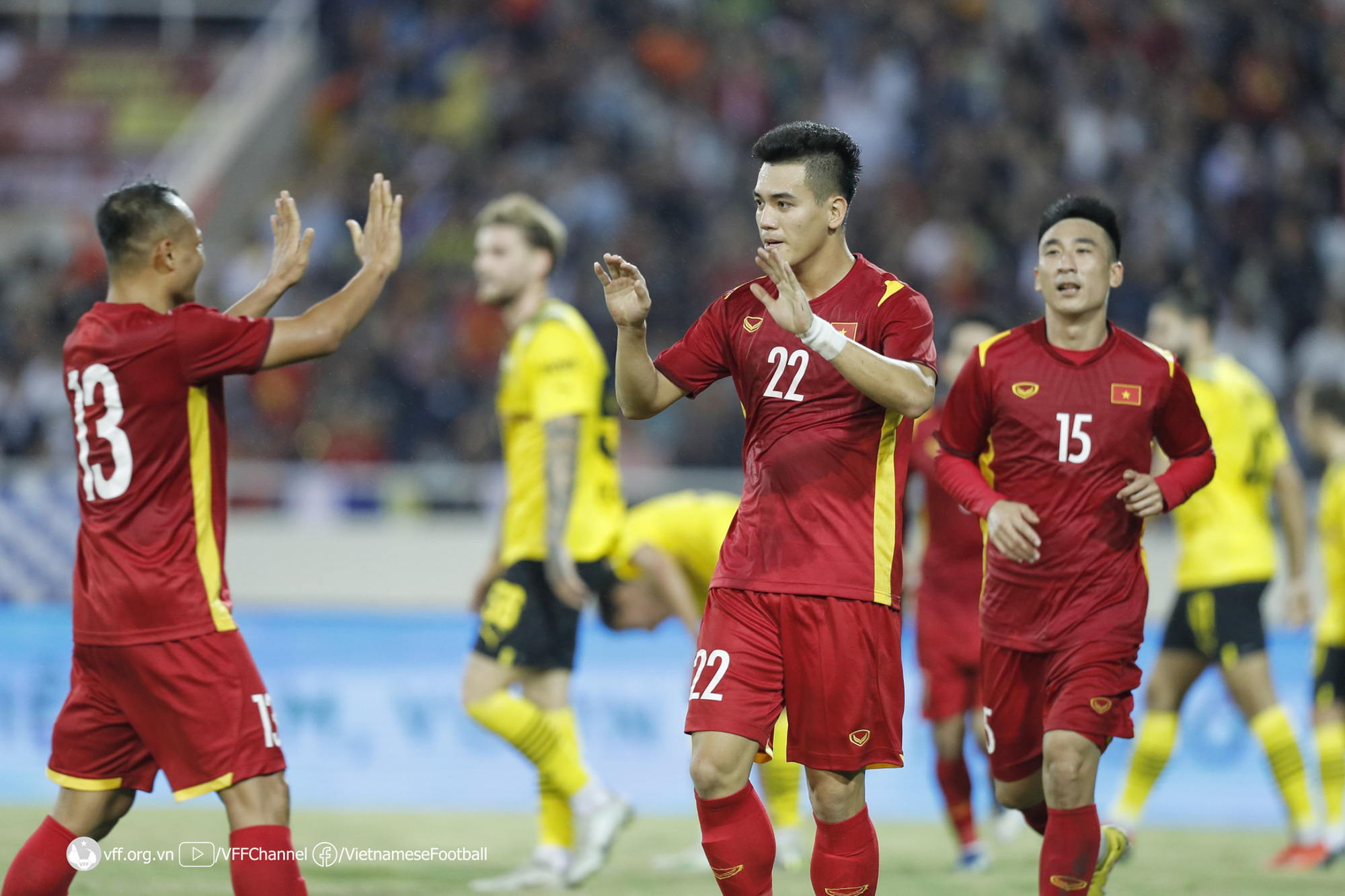 Giao hữu quốc tế, ĐT Việt Nam 2-1 CLB Borussia Dortmund: Cống hiến hết mình!