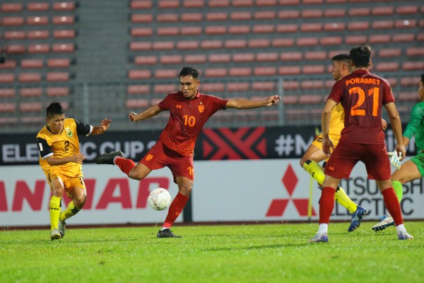 HLV Shin Tae-yong yêu cầu cầu thủ Indonesia coi trận gặp Thái Lan như chung kết