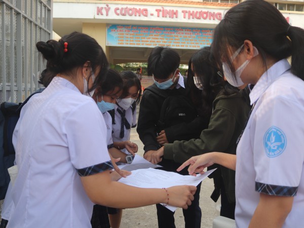 Học sinh bất ngờ với đề kiểm tra ngữ văn học kỳ 1