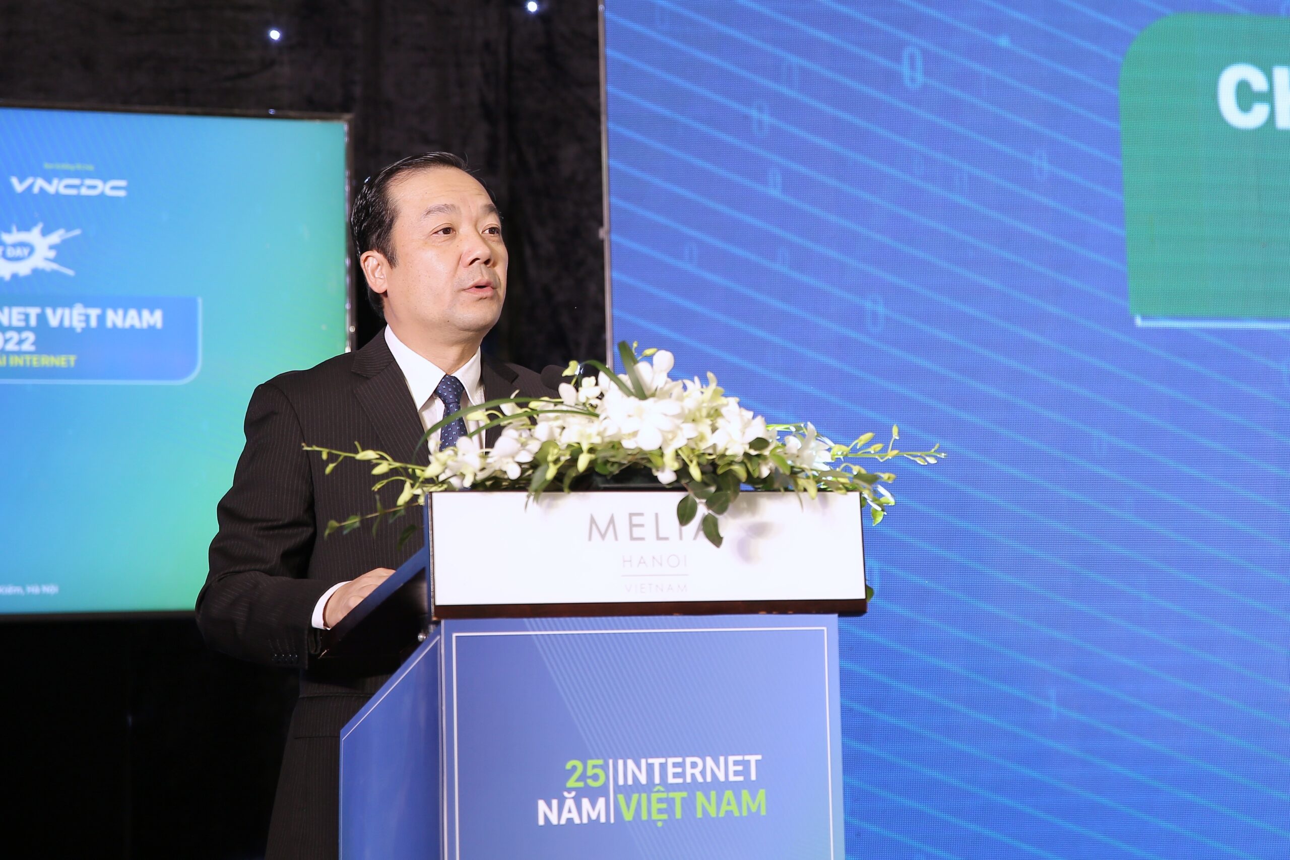 Internet Day 2022: Người dùng Internet Việt Nam đạt hơn 70% dân số sau 25 năm Internet Day 2022: Người dùng Internet Việt Nam đạt hơn 70% dân số sau 25 năm
