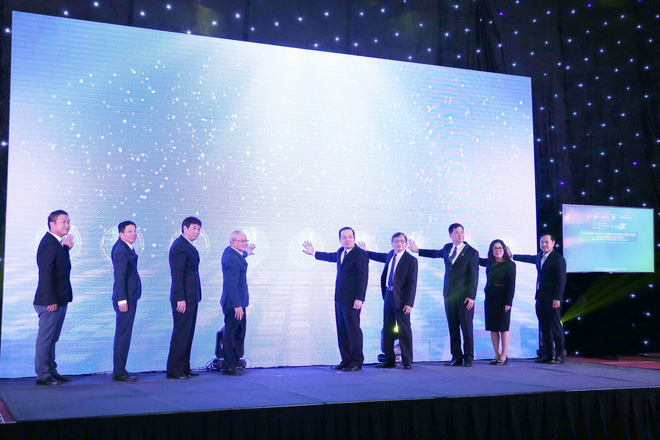 Internet Day 2022: Người dùng Internet Việt Nam đạt hơn 70% dân số sau 25 năm Internet Day 2022: Người dùng Internet Việt Nam đạt hơn 70% dân số sau 25 năm