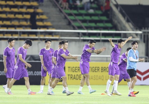 Kết quả tuyển Lào 0-0 tuyển Việt Nam, AFF Cup 2022: Tiến Linh, Quang Hải đá chính