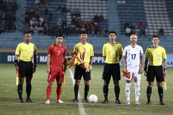 Kết quả tuyển Việt Nam 1-0 Philippines: Văn Quyết ghi bàn phút bù giờ