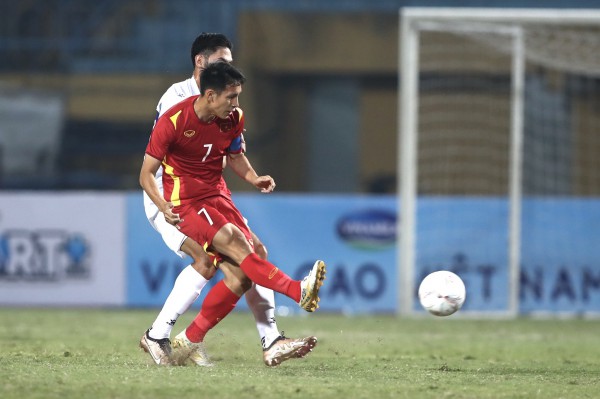 Kết quả tuyển Việt Nam 1-0 Philippines: Văn Quyết ghi bàn phút bù giờ