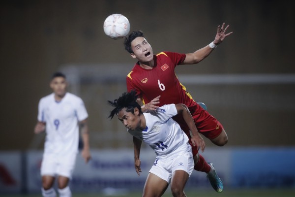 Kết quả tuyển Việt Nam 1-0 Philippines: Văn Quyết ghi bàn phút bù giờ