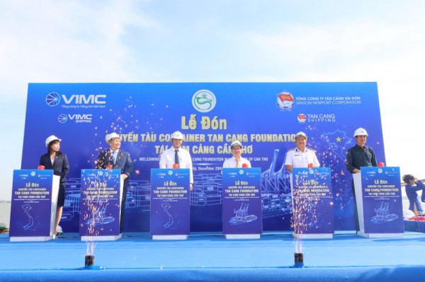 “Khơi thông” logistics Đồng bằng sông Cửu Long “Khơi thông” logistics Đồng bằng sông Cửu Long