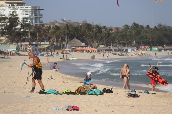 Kỳ họp HĐND tỉnh Bình Thuận: Gỡ nút thắt 