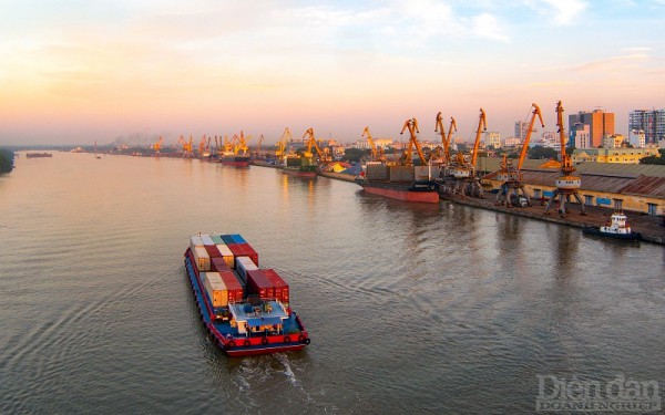 Kỳ vọng của doanh nghiệp khi giảm phí hạ tầng cảng biển
