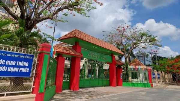 Một hiệu trưởng ở TP.HCM xuống làm giáo viên vì liên quan sai phạm tài chính Một hiệu trưởng ở TP.HCM xuống làm giáo viên vì liên quan sai phạm tài chính