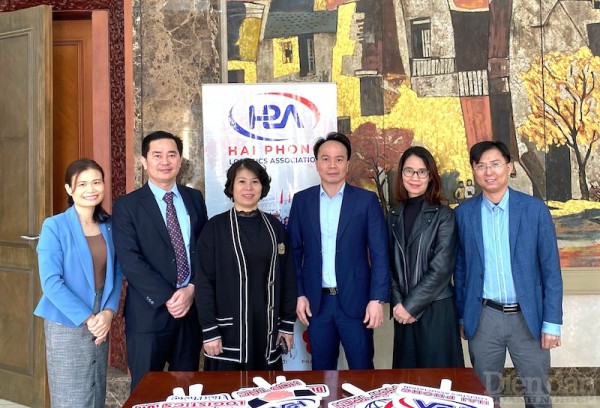 Nâng cao năng lực doanh nghiệp logistics vào thị trường EU