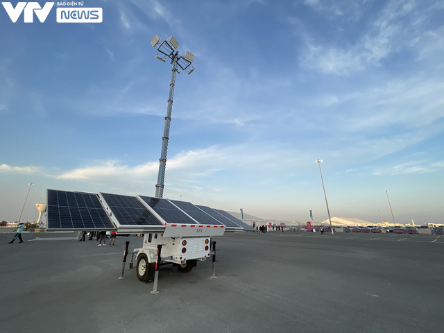 Những chiếc đèn năng lượng mặt trời: Phát đi thông điệp "World Cup xanh" của Qatar
