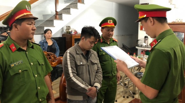 Phú Yên: Khởi tố 2 bị can mua bán trái phép chất ma túy