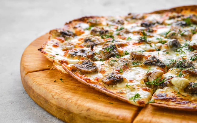 Pizza siêu mỏng như giấy cho những người sợ tăng cân Pizza siêu mỏng như giấy cho những người sợ tăng cân