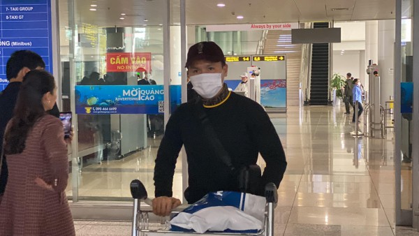 Quang Hải đã về đến Hà Nội, sẵn sàng chinh phục AFF Cup cùng tuyển Việt Nam