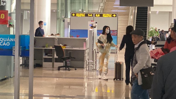 Quang Hải đã về đến Hà Nội, sẵn sàng chinh phục AFF Cup cùng tuyển Việt Nam