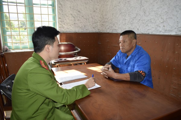 Quảng Ninh: Bắt thêm đồng phạm trong đường dây khai thác đất trái phép ở TP.Hạ Long