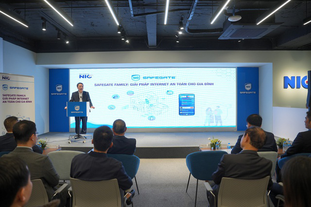 Ra mắt giải pháp Internet an toàn cho gia đình SafeGate Family Ra mắt giải pháp Internet an toàn cho gia đình SafeGate Family