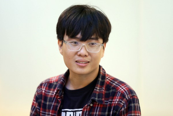 Shipper nói tiếng Pháp dành tiền được tặng bảo trợ trẻ mồ côi vì Covid-19 Shipper nói tiếng Pháp dành tiền được tặng bảo trợ trẻ mồ côi vì Covid-19