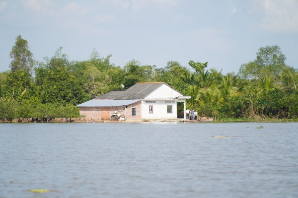 Sở NN-PTNT Vĩnh Long: Vụ sạt lở cù lao Minh rất kỳ lạ