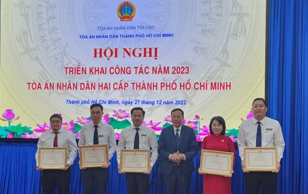 TAND TP.HCM nêu giải pháp giải quyết án dân sự tạm đình chỉ