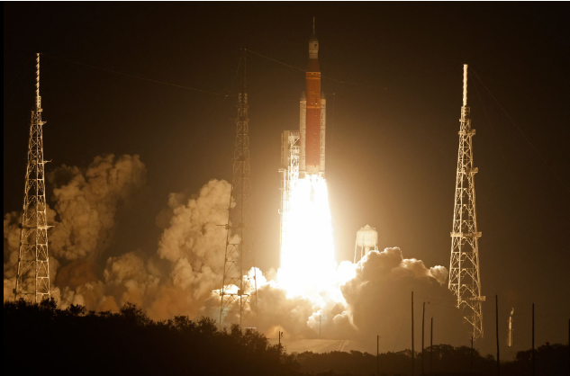 Tàu vũ trụ Orion chuẩn bị trở về Trái đất sau sứ mệnh thám hiểm mặt trăng Artemis I