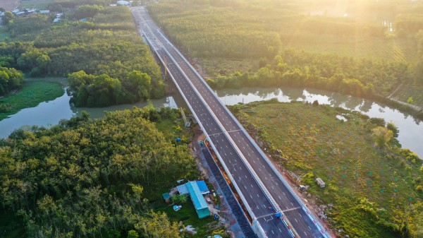 Tây Ninh: Cầu bắc qua sông Vàm Cỏ Đông, phà ngang chỉ còn trong ký ức