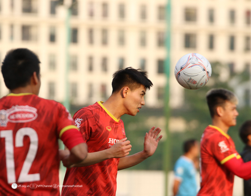 Thầy trò HLV Park Hang Seo hứng khởi trong ngày trở lại Hà Nội tập luyện Thầy trò HLV Park Hang Seo hứng khởi trong ngày trở lại Hà Nội tập luyện