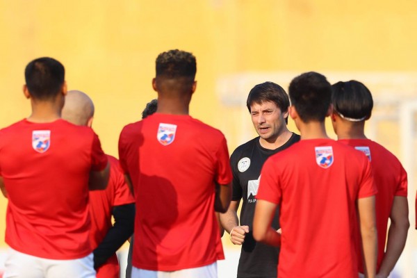 Thời tiết Hà Nội giá lạnh không làm khó đội Philippines trước ngày đấu tuyển Việt Nam